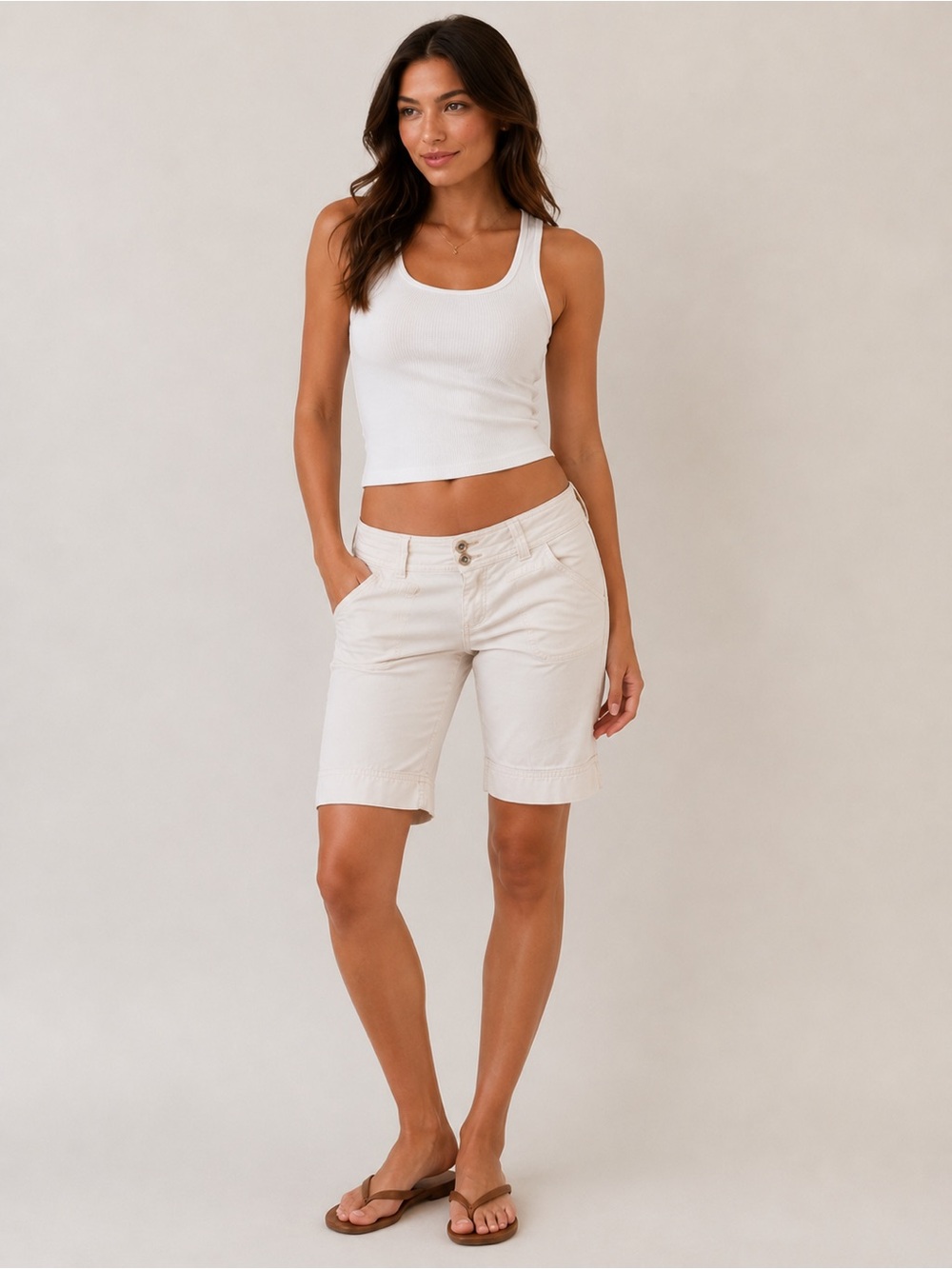 Y2K Primadonna White Low Rise Bermuda Capri Shorts Double Button Women’s Small